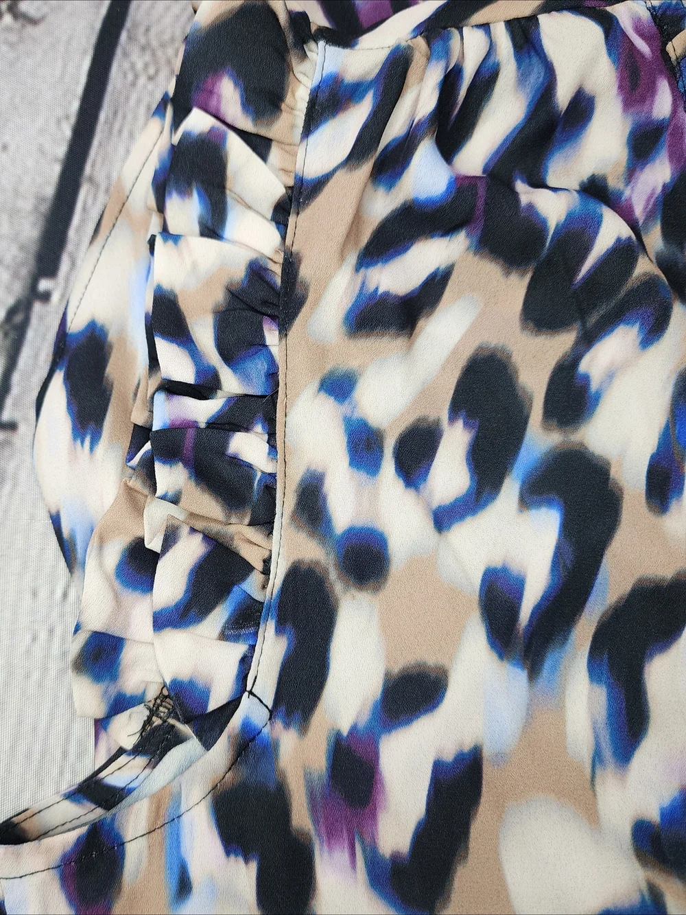 DKNY Beige Leopard-Print Ruffle Sleeveless Blouse with Blue & Purple Accents - Picture 5 of 6